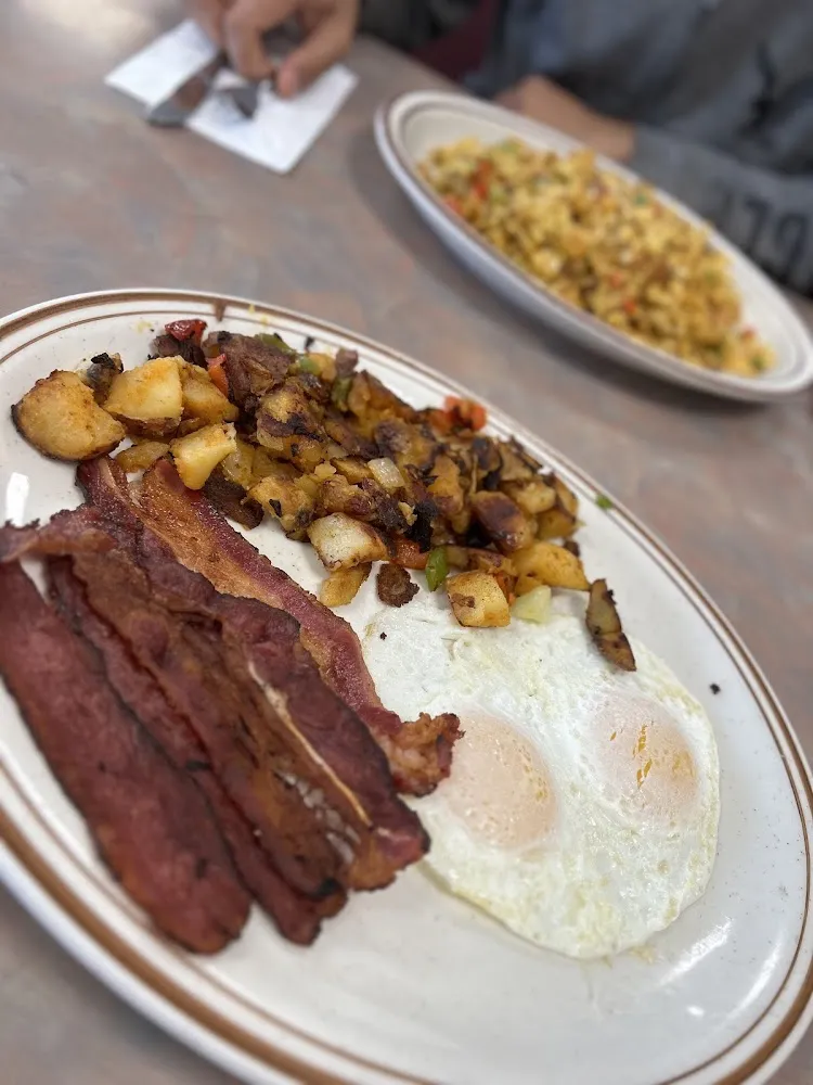 Egg Beef Bacon Home Fries Platter