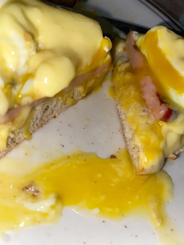 Eggs Benedict